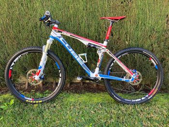 Tweedehands CUBE AMS 100 Super HPC RACE Carbono - Shimano XT 2012 Mountainbike — afbeelding 1 van 8