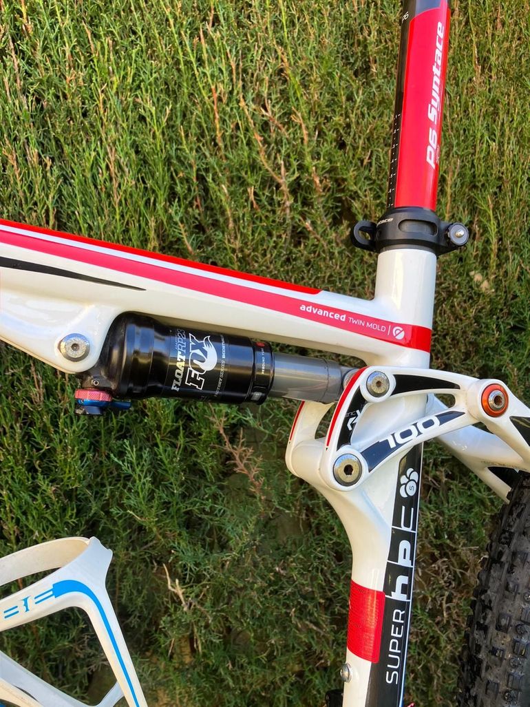 Tweedehands CUBE AMS 100 Super HPC RACE Carbono - Shimano XT 2012 Mountainbike — afbeelding 6 van 8