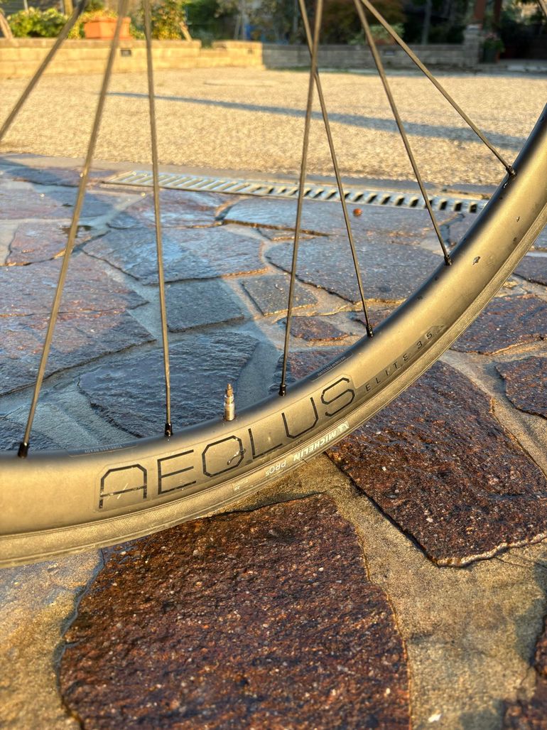 Scott Foil RC 30 2025 2025 Road & Gravel usato, Grigio chiaro — immagine 8 di 9
