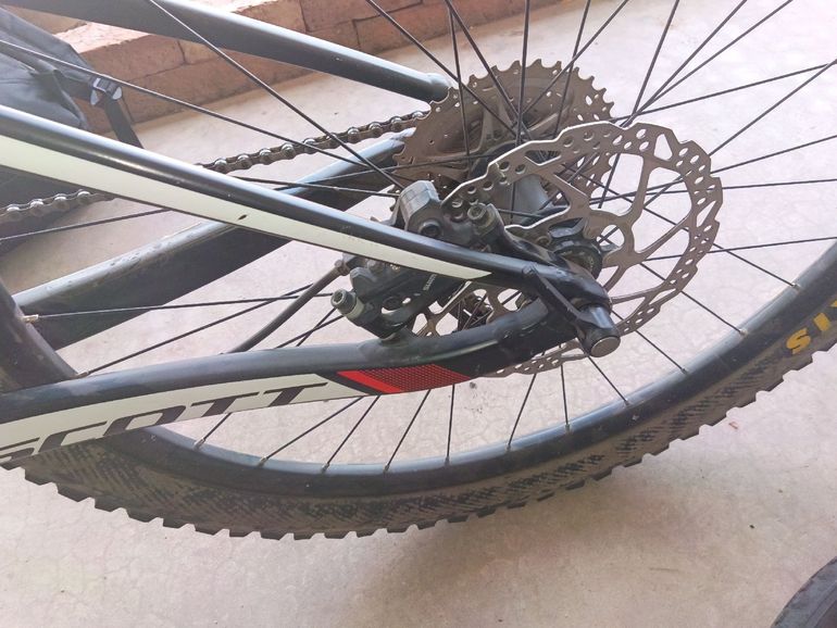 Used Scott Spark 750 2017 2017 Mountainbike, Black, 27.5 — image 4 of 4