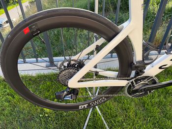 Used Canyon Aeroad CF SLX AXS SRAM Red Powermeter Size M *NEUWERTIG* 2025 Road & Gravel, White — image 3 of 7