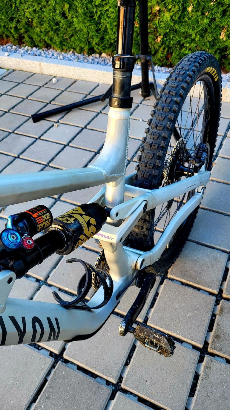 Used Canyon Torque 5 2025 2025 Mountainbike, Light Gray, 29, 27.5 — image 9 of 11