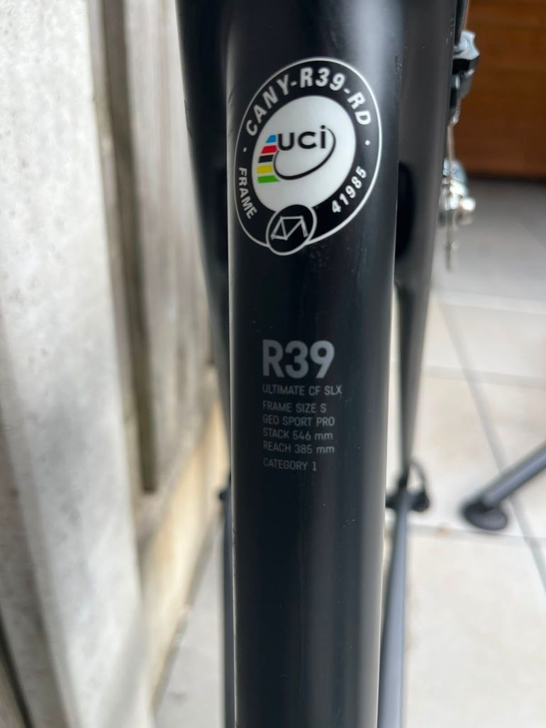 Brugt Canyon Ultimate CF SLX 8.0 Di2 2019 2019 Road & Gravel — billede 3 af 12