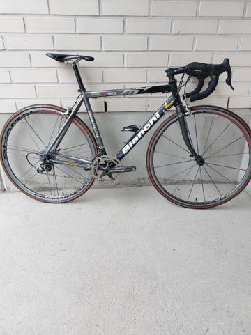 Used Biachi EV4 Hyperalloy Custom Campagnolo Record 2002 2002 Road & Gravel