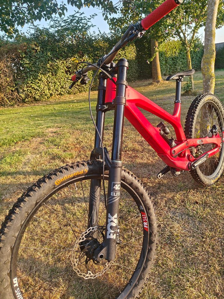 YT tues 2018 Mountainbike usato, Rosso — immagine 3 di 9