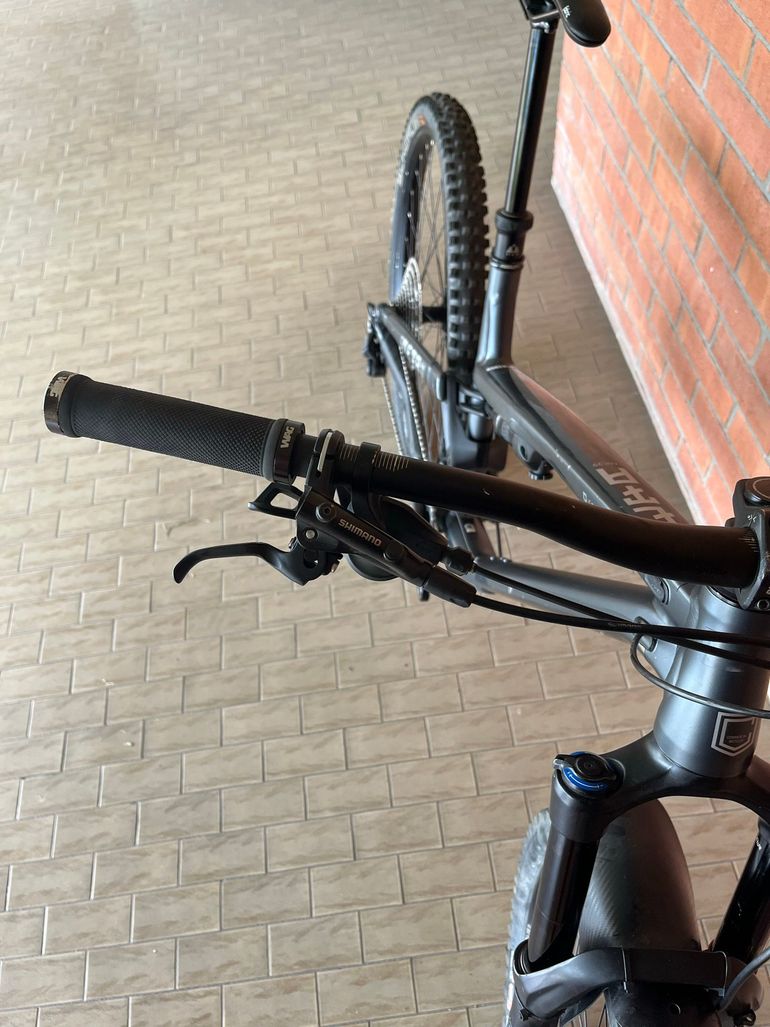 Použité Commencal Meta Shimano Deore 2021 Mountainbike — obrázek 11 z 14