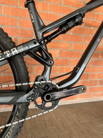 Použité Commencal Meta Shimano Deore 2021 Mountainbike — obrázek 12 z 14