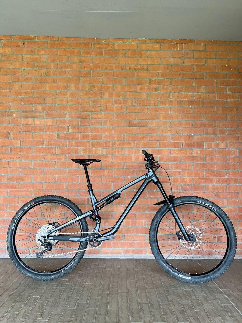 Used Commencal Meta Shimano Deore 2021 MTB