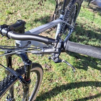 Gebrauchtes Trek Procaliber 9.8 2023 2023 Mountainbike, Hellgrau, 29 — Bild 3 von 9