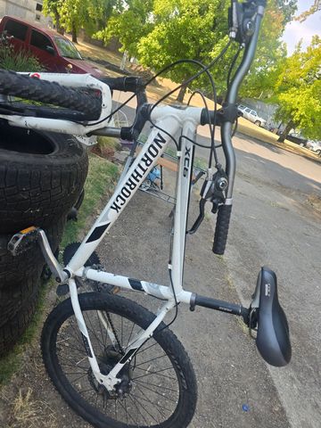 Used Northrock Custom Shimano Dura Ace Di2 2012 Road & Gravel, White — image 2 of 3