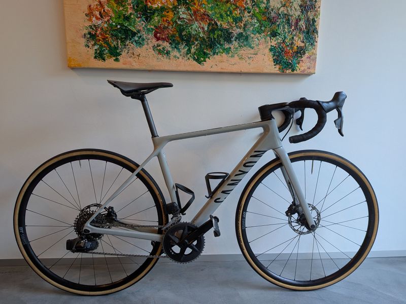 Used Canyon Endurace CF SL 7 eTAP 2022 2022 Road & Gravel