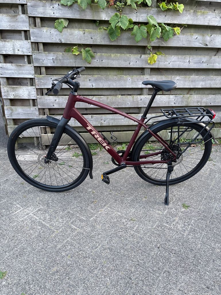 Used Trek Fx 3 Shimano CUES 2026 Urban, Red — image 2 of 11