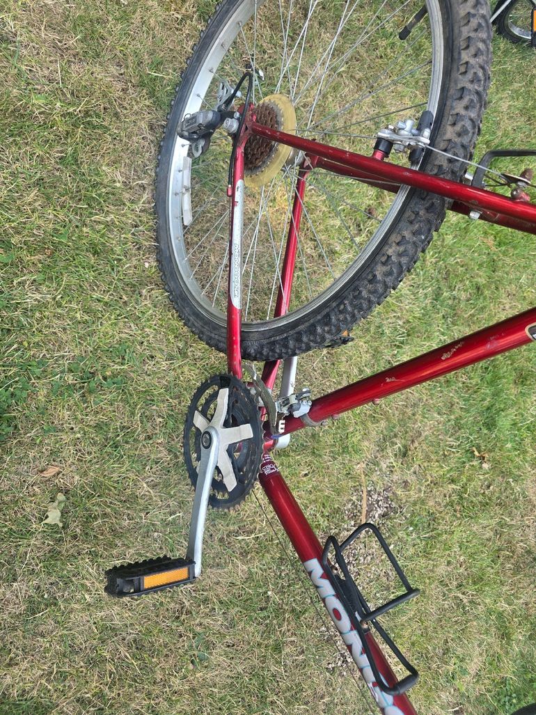 Used Mongoose Custom Shimano Dura Ace Di2 1995 Road & Gravel, Red — image 3 of 3