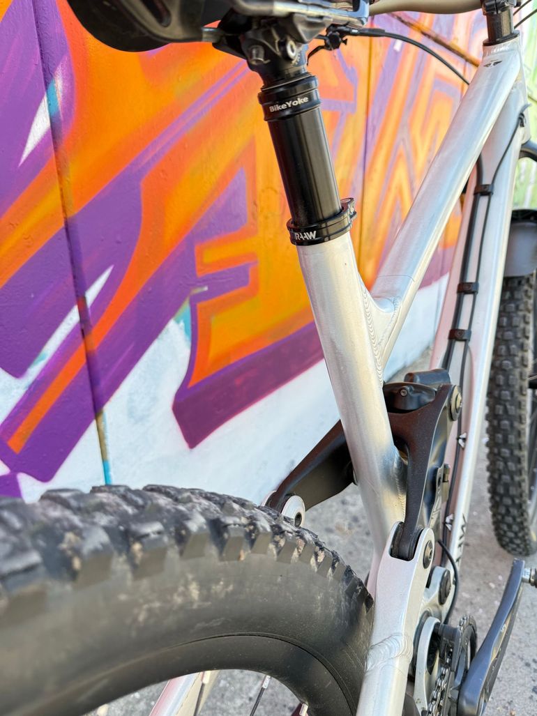 Použité RAAW Jibb Shimano Deore XT 2023 Mountainbike — obrázek 5 z 9