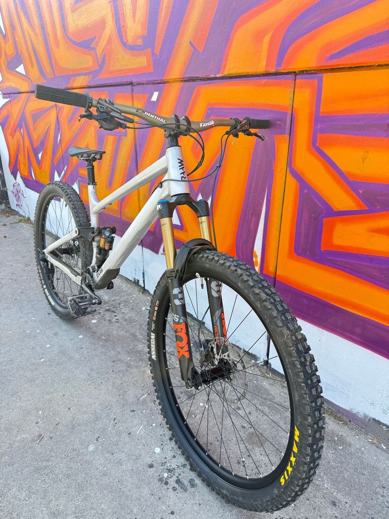 Použité RAAW Jibb Shimano Deore XT 2023 Mountainbike — obrázek 2 z 9