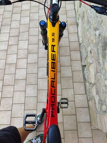 Used Trek Procaliber 9.5 2024 2024 Mountainbike, Orange — image 5 of 7