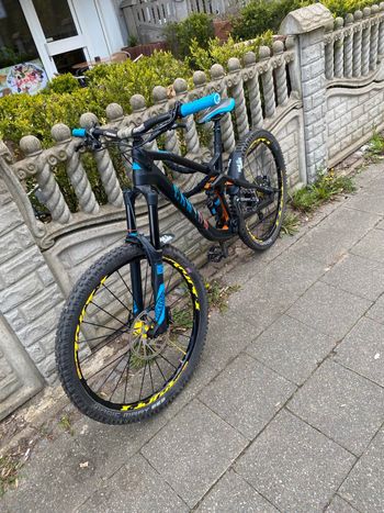 Canyon Strive CF9.0 2017 Mountainbike usato, Nero — immagine 3 di 27