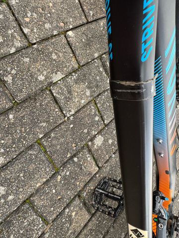 Gebrauchtes Canyon Strive CF9.0 2017 Mountainbike, Schwarz — Bild 19 von 27