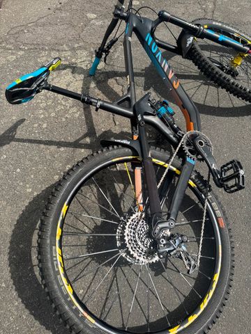 Gebrauchtes Canyon Strive CF9.0 2017 Mountainbike, Schwarz — Bild 6 von 27