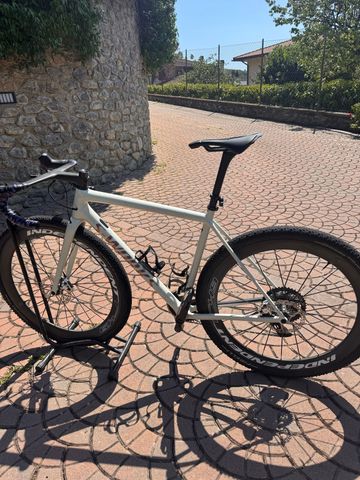 Used Specialized Custom SRAM Red eTap AXS 2024 Road & Gravel