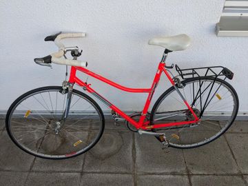 Used Cratoni Neon Spring 1990 1990 Road & Gravel, Red — image 1 of 15