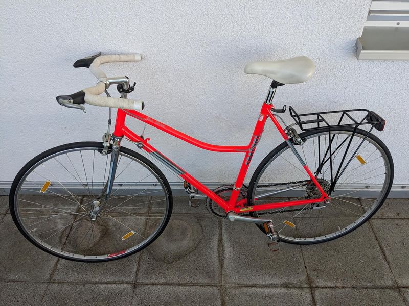 Used Cratoni Neon Spring 1990 1990 Road & Gravel