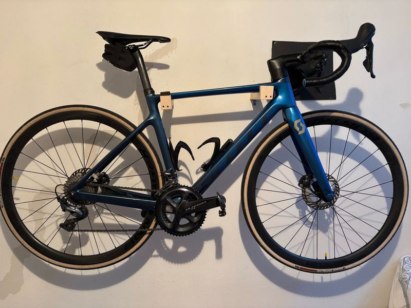 Used Scott Addict RC 20 2021 2021 Road & Gravel
