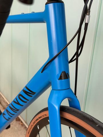 Canyon Endurace 8 Disc 2023 2023 Road & Gravel usato, Blu — immagine 4 di 11