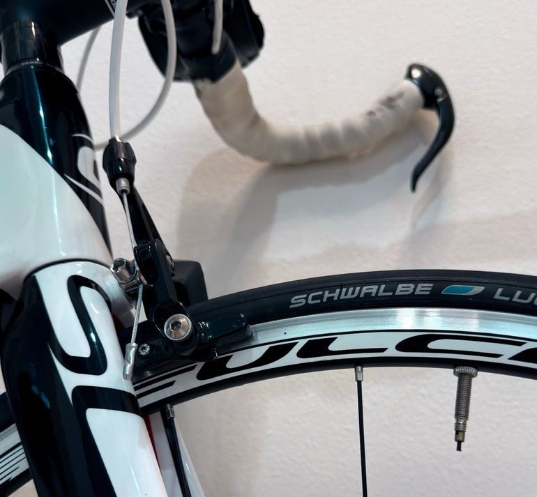 Used Cannondale Slice SRAM Force 2011 Road & Gravel, White — image 10 of 17