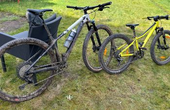 Gebrauchtes Rocky Mountain Vertex Shimano Deore XT 2023 Mountainbike, Grün — Bild 3 von 4