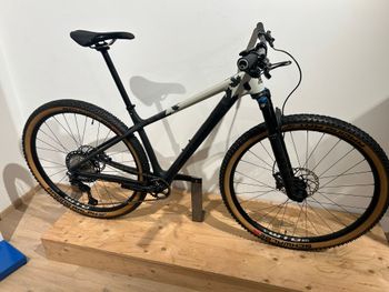 Gebrauchtes Rocky Mountain Vertex Shimano Deore XT 2023 Mountainbike, Grün — Bild 1 von 4
