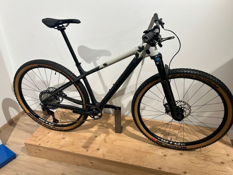 Rocky Mountain Vertex Shimano Deore XT 2023 MTB usato