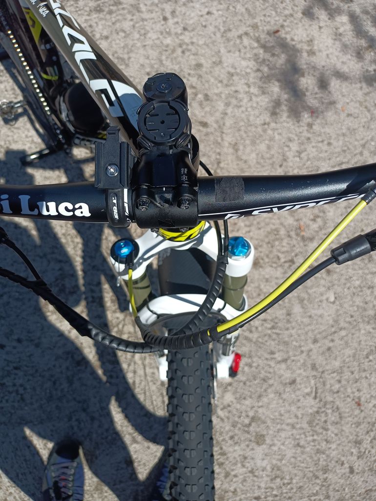 Used Scott Genius 920 2018 2018 Mountainbike, Black, 29 — image 2 of 15