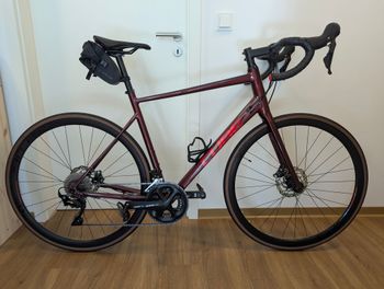 CUBE ATTAIN SLX 2023 2023 Road & Gravel usato, Rosso — immagine 1 di 23