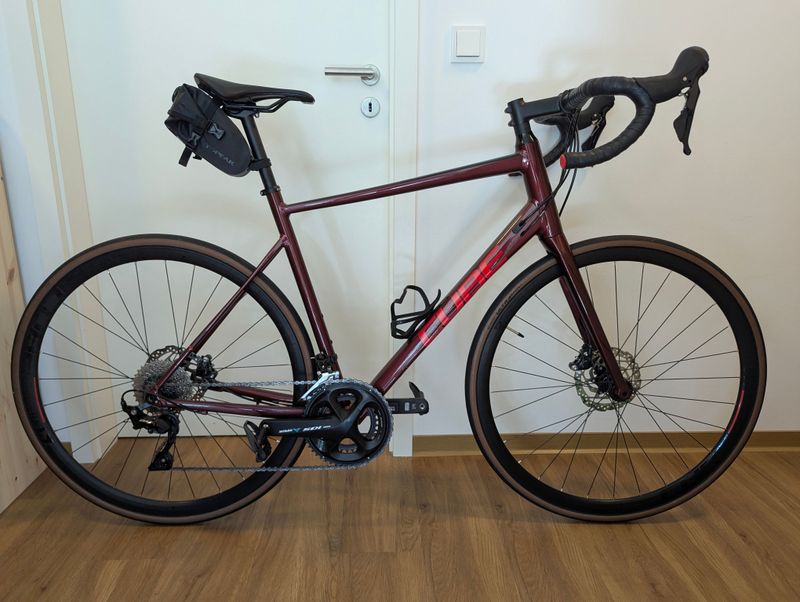 Used CUBE ATTAIN SLX 2023 2023 Road & Gravel