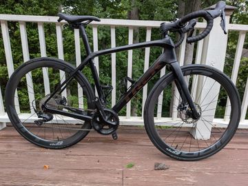 Used Trek Domane SL 5 2022 2022 Road & Gravel, Black — image 2 of 12