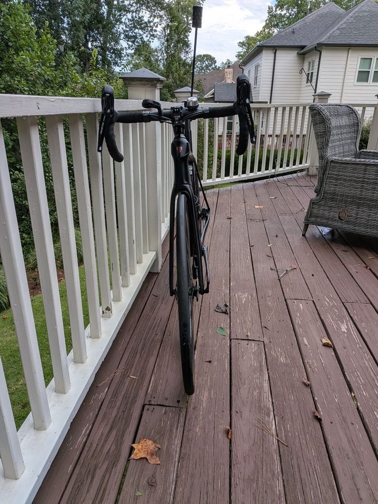 Used Trek Domane SL 5 2022 2022 Road & Gravel, Black — image 4 of 12