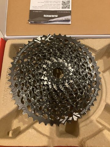 Gebrauchtes Giant Revolt Advanced Pro 1 2025 2025 Road & Gravel, Violett — Bild 31 von 34