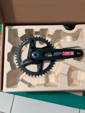 Giant Revolt Advanced Pro 1 2025 2025 Road & Gravel usato, Viola — immagine 3 di 3