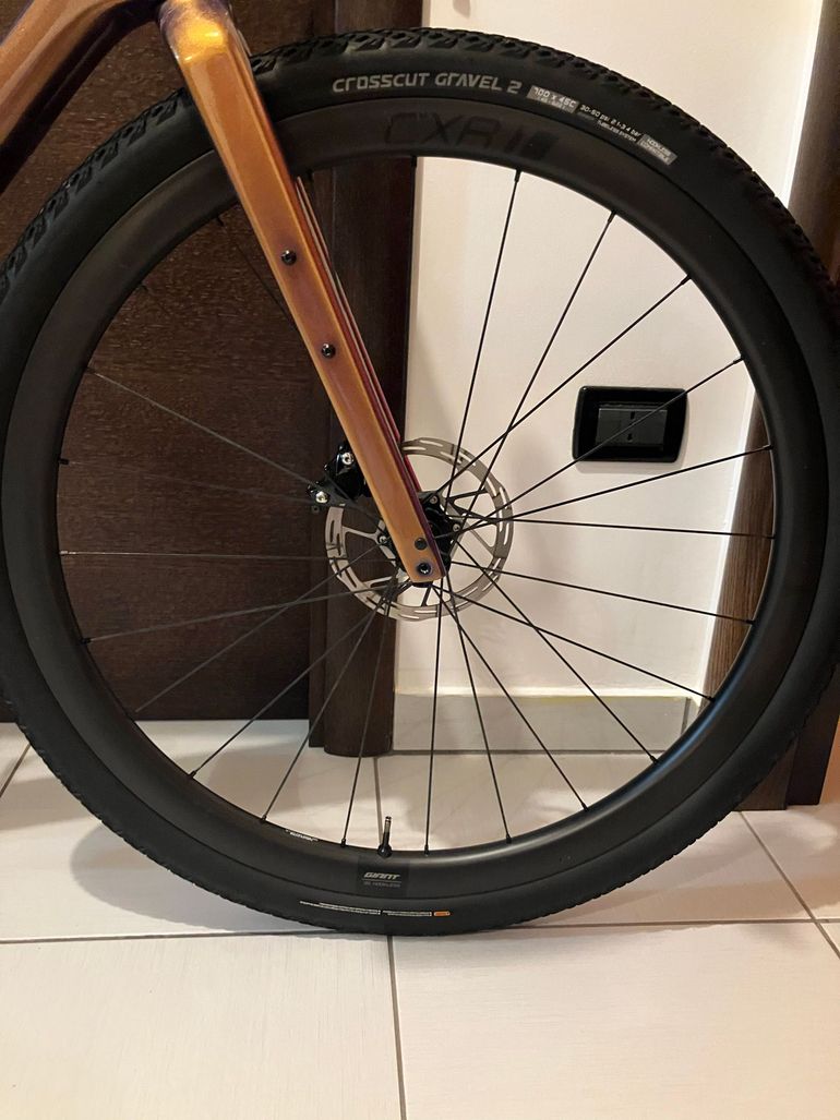 Gebrauchtes Giant Revolt Advanced Pro 1 2025 2025 Road & Gravel, Violett — Bild 6 von 25