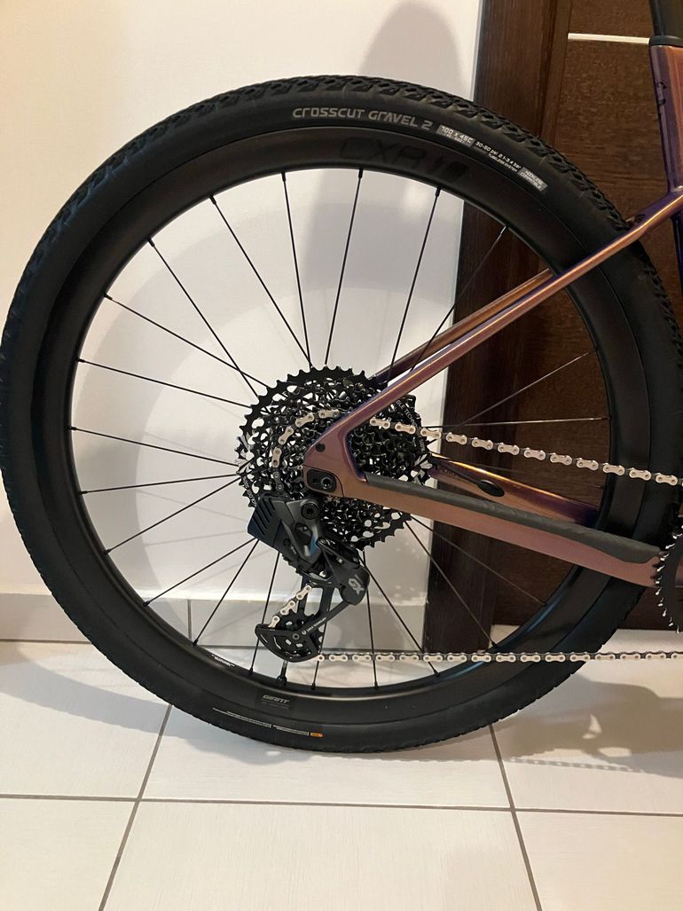 Gebrauchtes Giant Revolt Advanced Pro 1 2025 2025 Road & Gravel, Violett — Bild 5 von 25