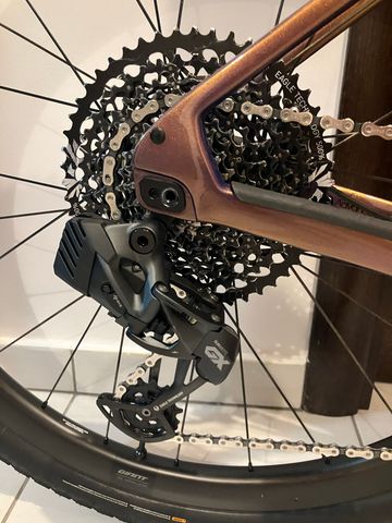 Gebrauchtes Giant Revolt Advanced Pro 1 2025 2025 Road & Gravel, Violett — Bild 4 von 25