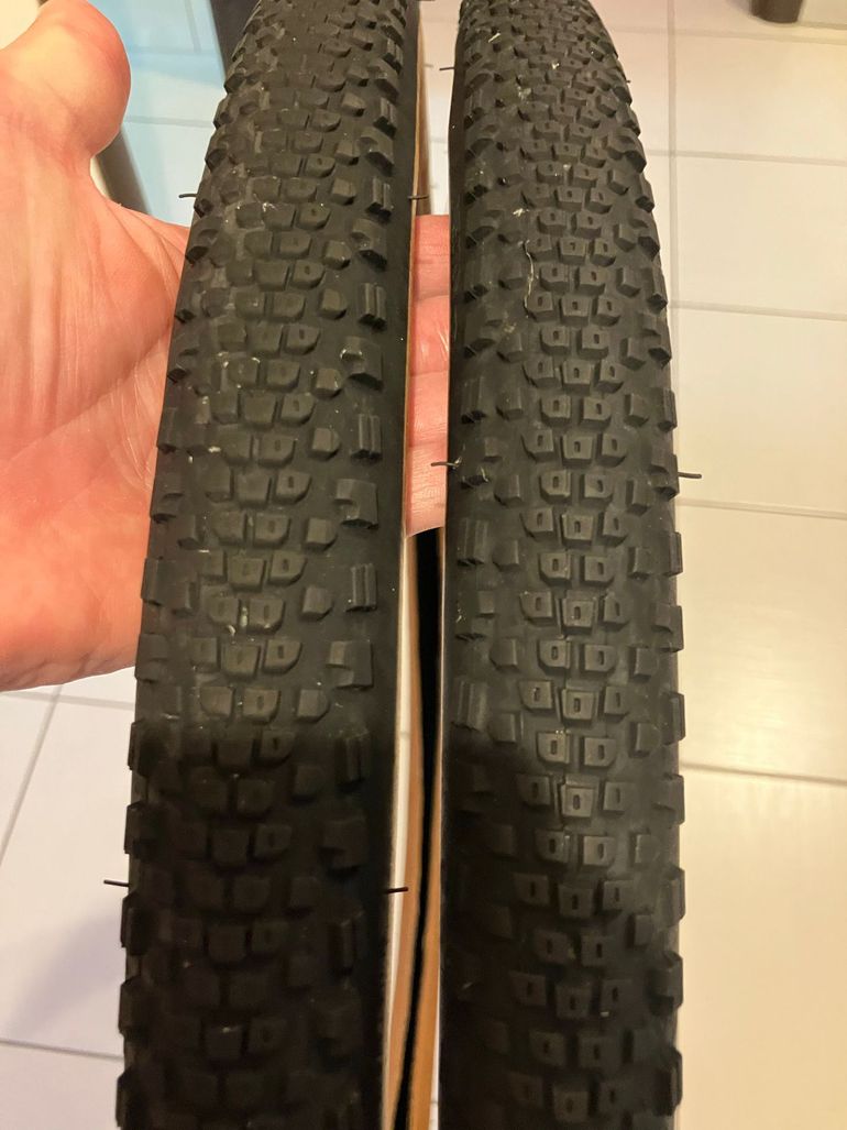 Gebrauchtes Giant Revolt Advanced Pro 1 2025 2025 Road & Gravel, Violett — Bild 19 von 25