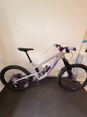 Tweedehands Santa Cruz NOMAD GX AXS / Air / Carbon C / MX 2023 Frameset 2023 MTB