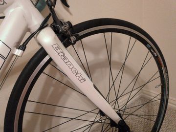 Used Bianchi Via Nirone Dama Sora 2016 2016 Road & Gravel, White — image 13 of 16