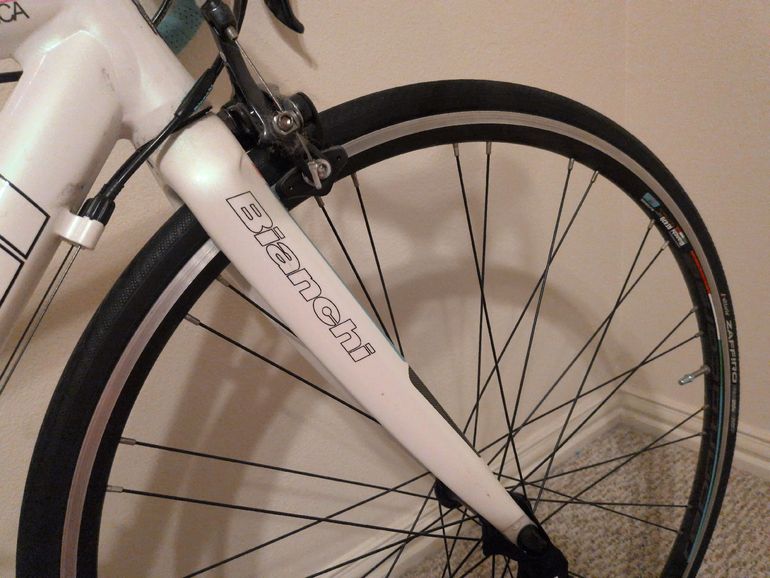 Used Bianchi Via Nirone Dama Sora 2016 2016 Road & Gravel, White — image 13 of 16
