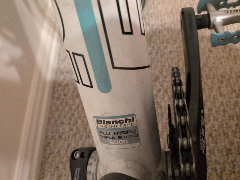Used Bianchi Via Nirone Dama Sora 2016 2016 Road & Gravel, White — image 15 of 16