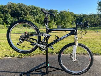 Used Trek topfuel 9.8 2009 2009 Mountainbike, Black — image 2 of 5