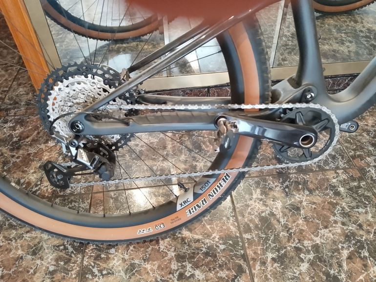 Orbea OIZ M10 2025 2025 Mountainbike usato, Nero — immagine 2 di 3