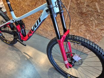 Brugt Pivot Phoenix SRAM GX 2025 2025 Mountainbike — billede 4 af 6